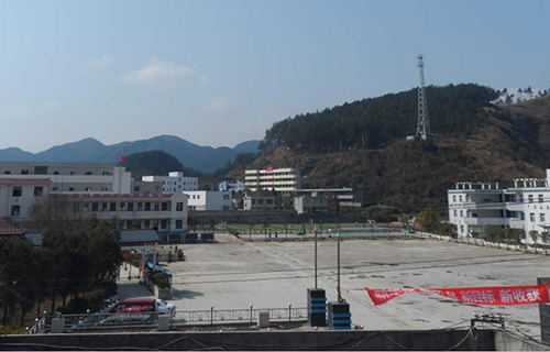 江津市永興鎮初級中學校