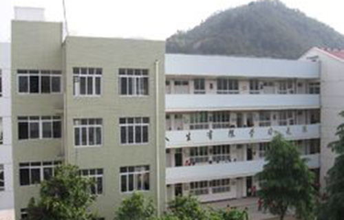 石柱土家族自治縣臨溪鎮中學校