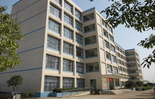 天津市育才職業中專