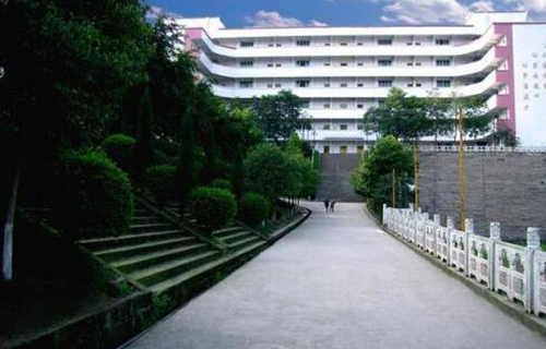 西山區云南建磷學校