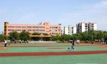 江油市雁門鎮初級中學