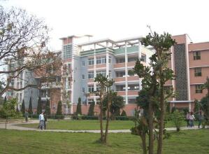 貴陽市云巖區興黔學校