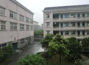 綿陽市游仙區云鳳鄉中學