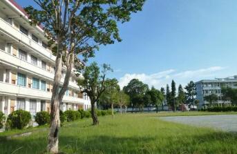 清鎮市東門橋農業中學