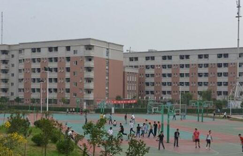 合川市張橋鎮初級中學校