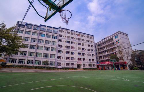 合川市銅溪鎮中學