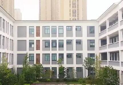 北寧市曹屯鄉曹屯中學