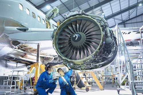 在重慶讀飛機維修專業需要學習哪些知識？