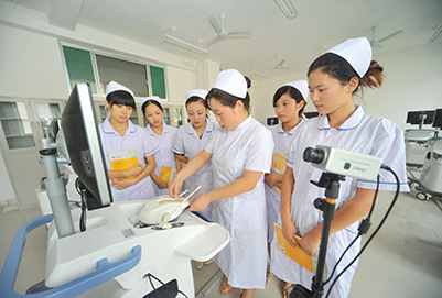 成都衛生學校2017年招生 (1).jpg