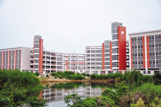 2020年報讀開陽縣南龍鄉中學初級中學怎么樣