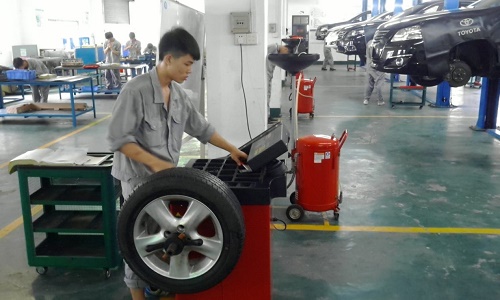中職男生學什么專業好