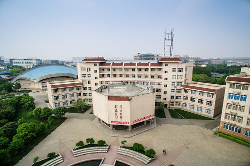 成都中醫藥大學附屬醫院針灸學校招生電話是多少