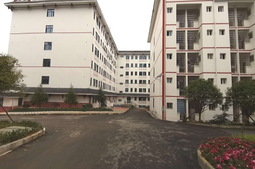 臺江中等職業學校2021年招生電話是多少