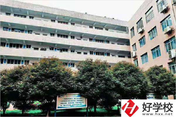岳陽有哪些計算機中職可以就讀？計算機專業好就業嗎？