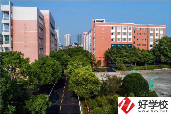 江華瑤族自治縣職業中專學校教學樓