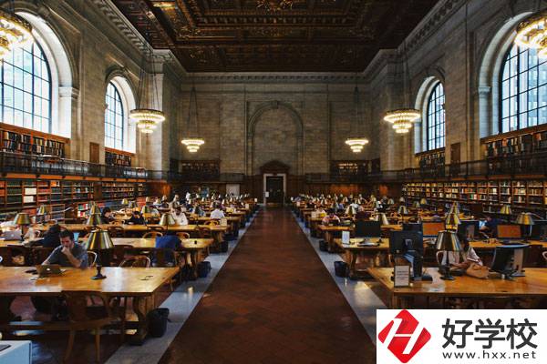桂東縣職業技術教育學校招生辦電話是多少？