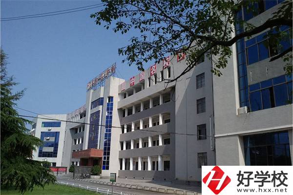 岳陽有哪些示范中專推薦？有什么辦學優勢？