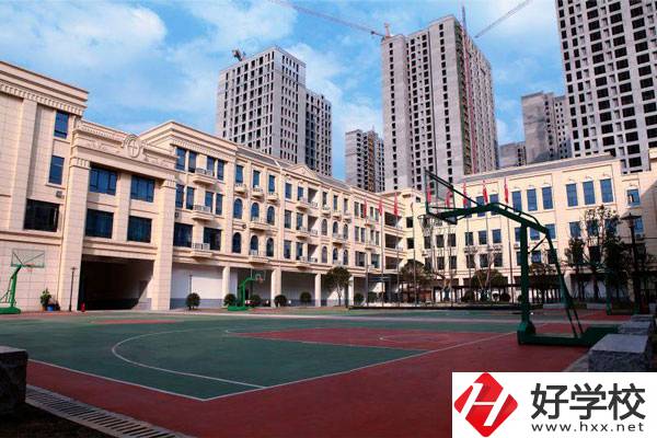 長沙湘麓醫藥中專學校怎么樣？師資力量如何？