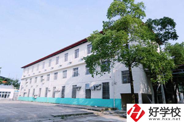 湘鄉市華光電子工業職業技術學校教學樓