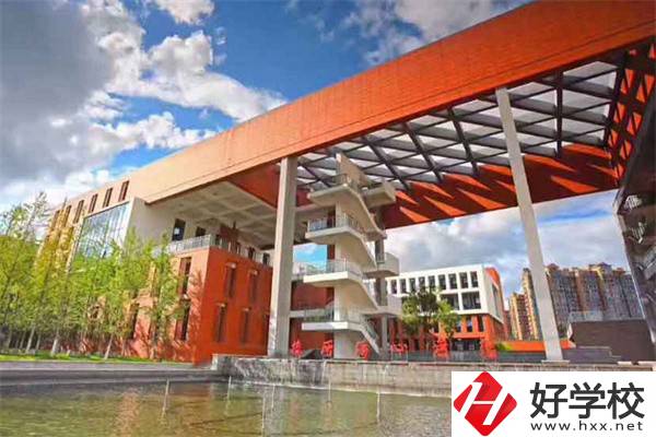 湖南工貿技師學院辦學條件怎么樣？設施設備好不好？