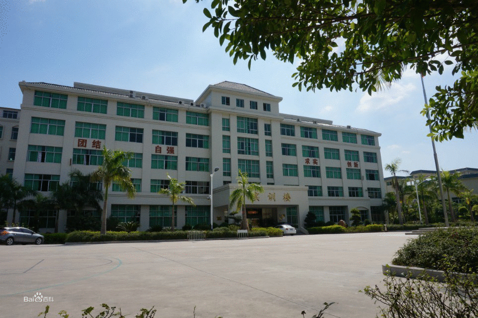 凱里貴醫二附院衛校教學樓