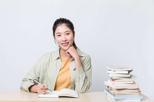 上海專升本學校哪個容易錄??？