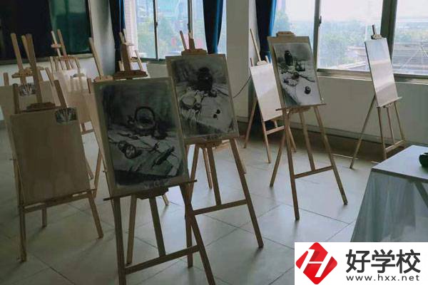 衡陽市文華藝術學校有哪些特色專業？
