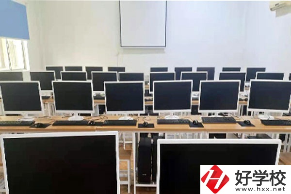 常德東方職業技術學校實訓室