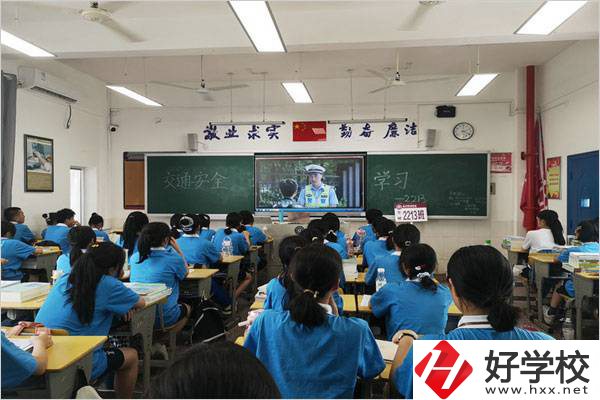 湖南八年級畢業能上中專嗎？要看哪些成績？