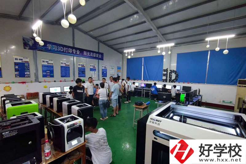 漢壽縣科技工業職業技術學校實訓室