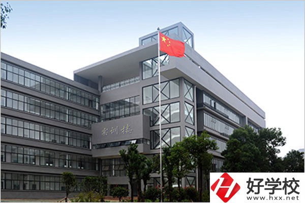 湘潭鋼鐵集團職業中專學校有哪些辦學優勢？