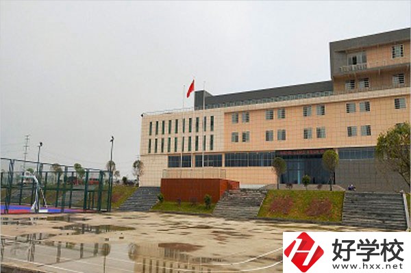 婁底市環宇中等職業技術學校有哪些辦學特色？