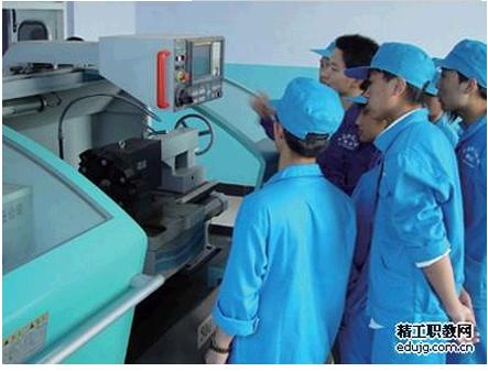 黑龍江省海倫農業機械化學校 校園圖片簡介