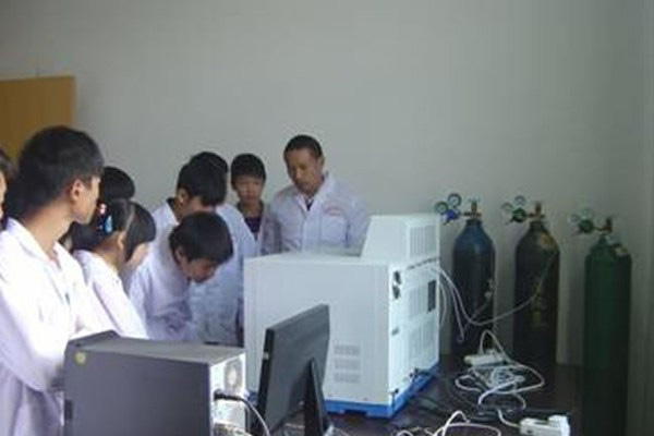柘榮職業技術學校