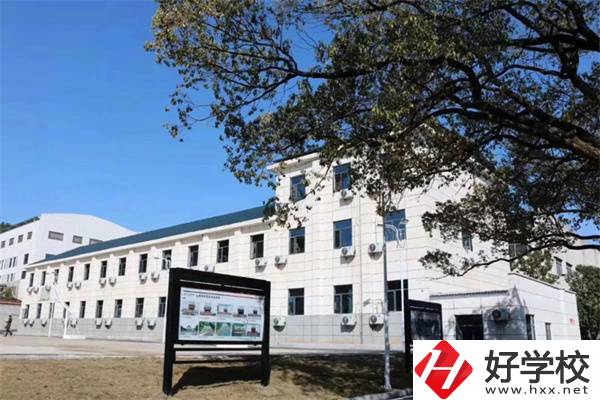 湖南有國家正規民辦技校嗎？民辦技校真的不值得讀嗎？