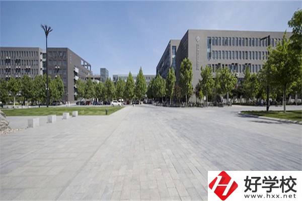 邵陽的中專學校有哪些好？什么人適合上中專？