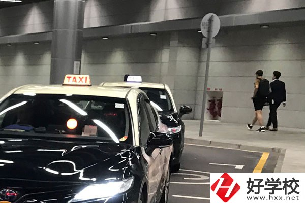 初中畢業讀婁底工貿職業中專，可以學什么專業？