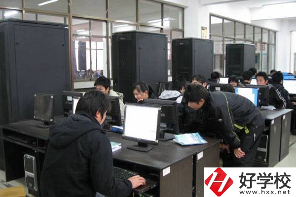 衡陽市職業中等專業學校實訓室
