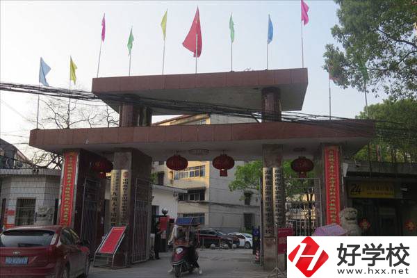 岳陽最好的中專是哪一所？學校推薦學習哪些專業？