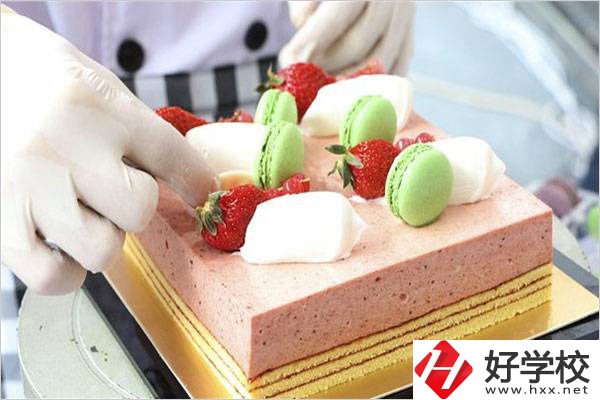 在湖南女生讀技校學什么專業最吃香？就業前景怎么樣？