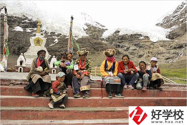 張家界少數民族加分政策是什么？中專升大專加分嗎？