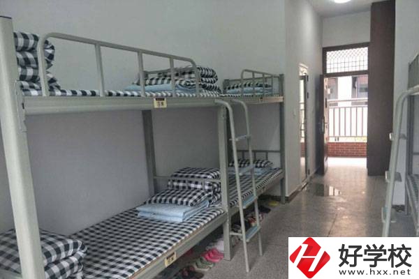 安化縣職業中專學?？梢詫W茶嗎?學費貴嗎?