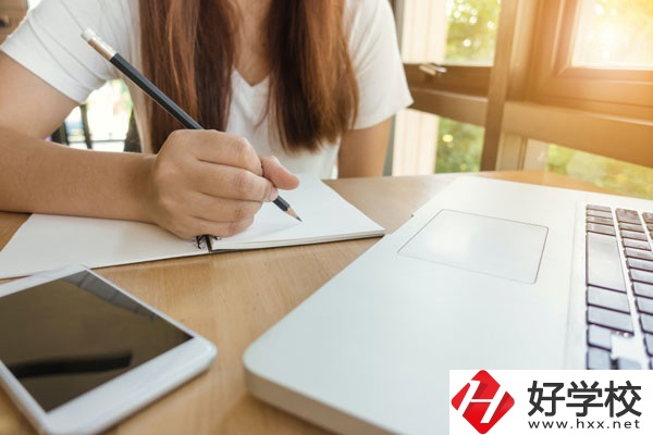 南岳區職業中等專業學校環境好不好，宿舍怎么樣？