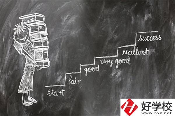 湖南成績差的中職生走哪種升學途徑更好？有什么優勢？