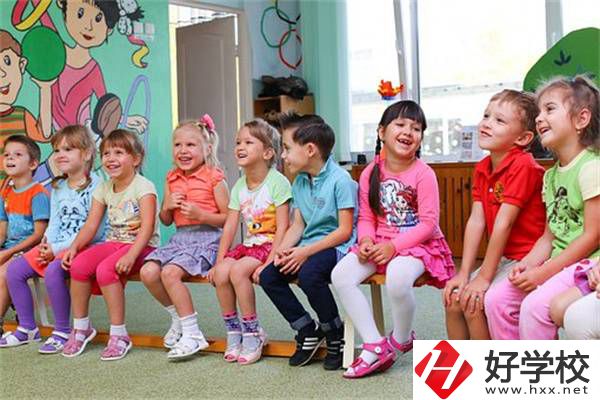 在湖南想當老師可以學哪些專業？需要考證嗎？