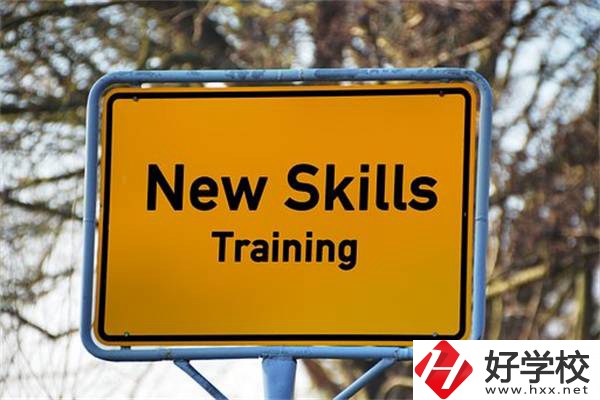 家長在湖南選中職時要看哪幾點？有什么學校推薦？