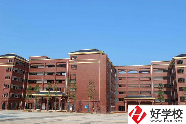 湘北職業中專學校.教學樓