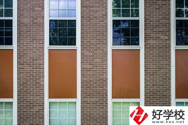 資興市職業中專環境好不好？宿舍怎么樣？