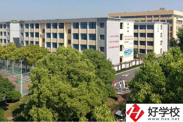 岳陽十五歲可以上中專嗎？有什么中專推薦？