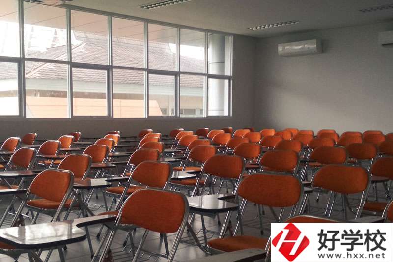 岳陽富岳科技職業學校怎么樣？環境如何？